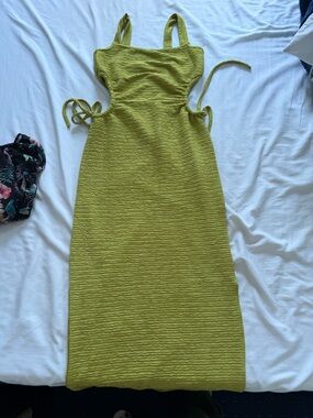 SHEIN Olive Green Ribbed Cutout Midi Dress